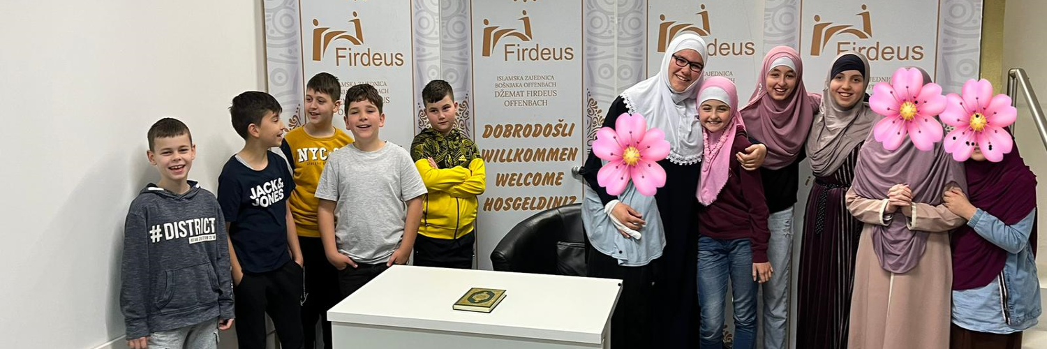 firdeus-offenbach-mekteb-djeca-u dzamiji.jpg